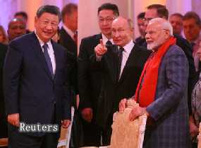 中印舉行首腦會談緩和緊張關(guān)系